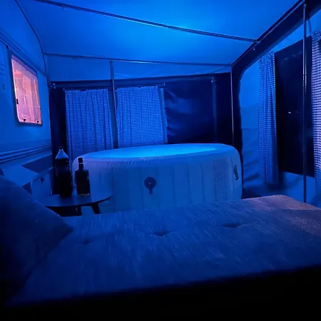 אתר קמפינג Jacuzi In The Olive Grove