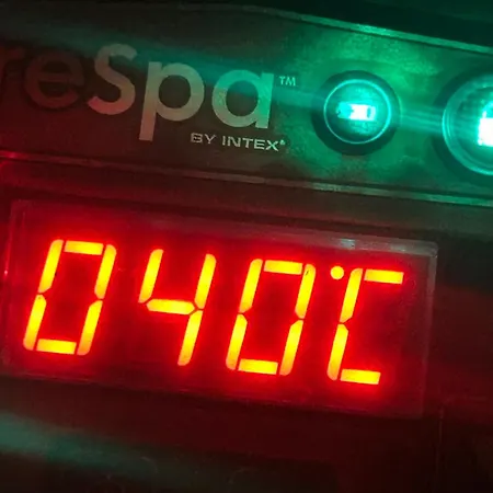 Kamp Jacuzi In The Olive Grove