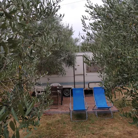 Jacuzi In The Olive Grove Kemping *