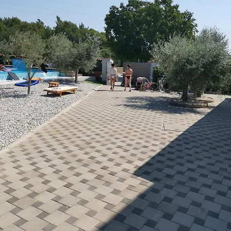 Campsite Jacuzi In The Olive Grove *