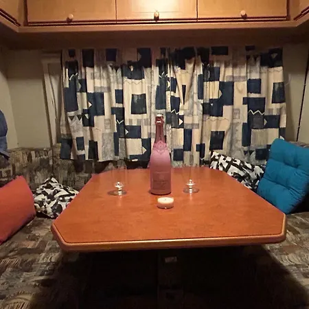 Jacuzy Camper Lilou A'Marie 풀라