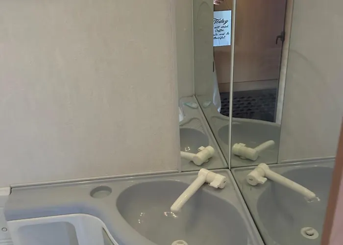 Jacuzi In The Olive Grove Campingplads