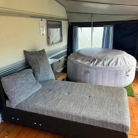 Jacuzi In The Olive Grove Campsite Pula